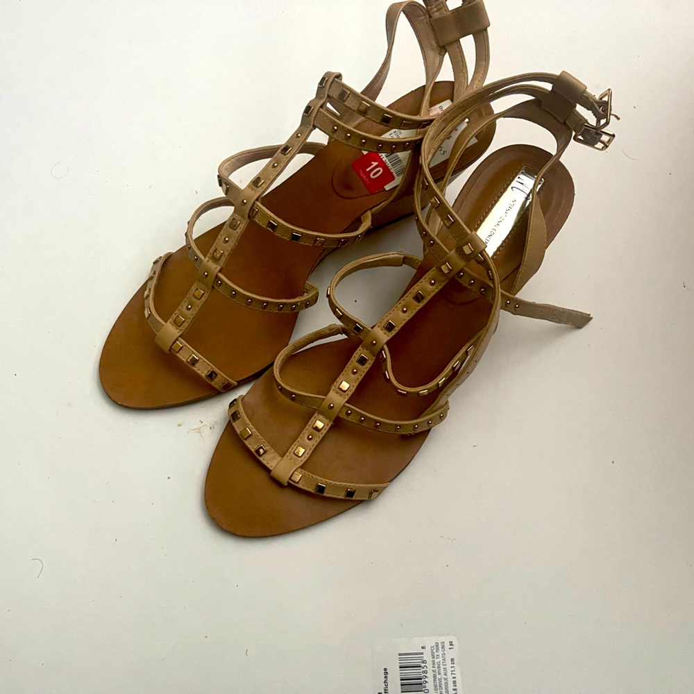 International Concepts sandals